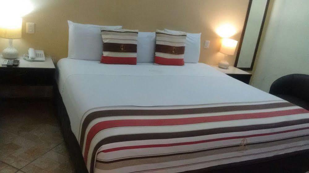 Madero Suites Coatzacoalcos Bagian luar foto